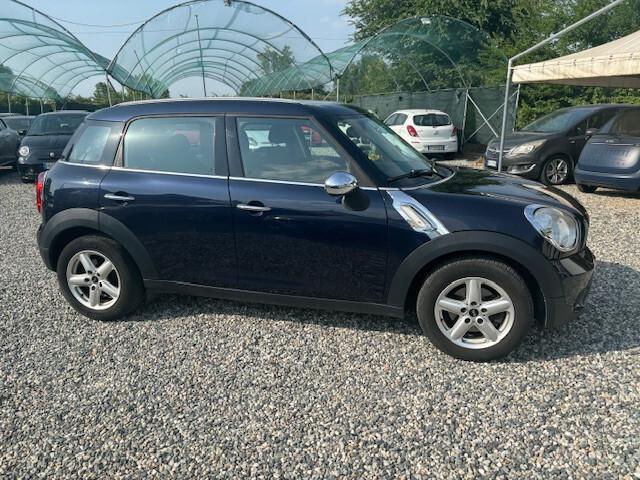 Mini Cooper Countryman Mini 1.6 Cooper D Countryman adatta a neopatentati