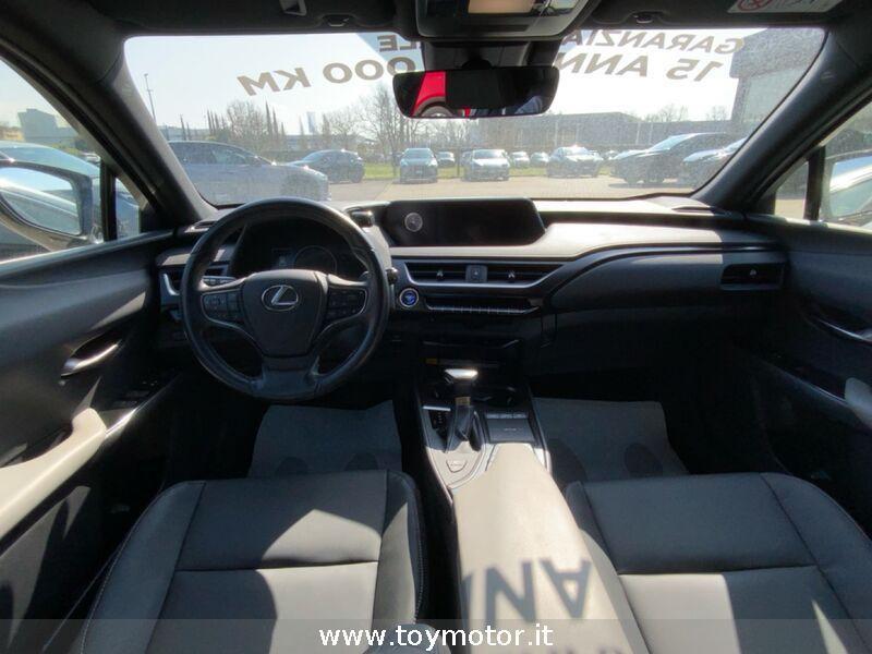 Lexus UX Hybrid Midnight