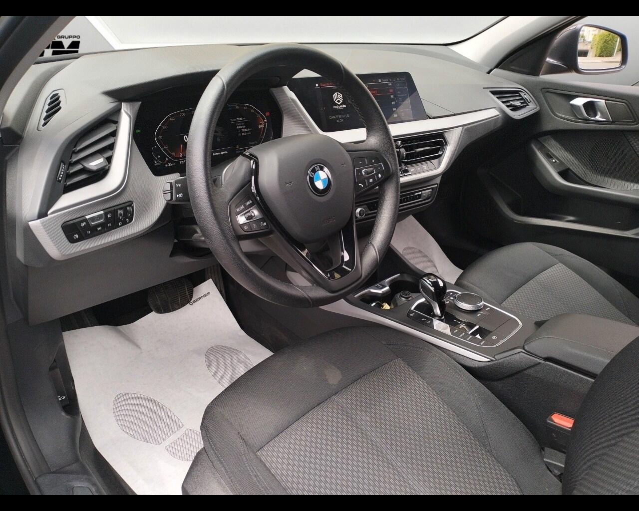 BMW Serie 1 (F40) 120d xDrive 5p. Advantage