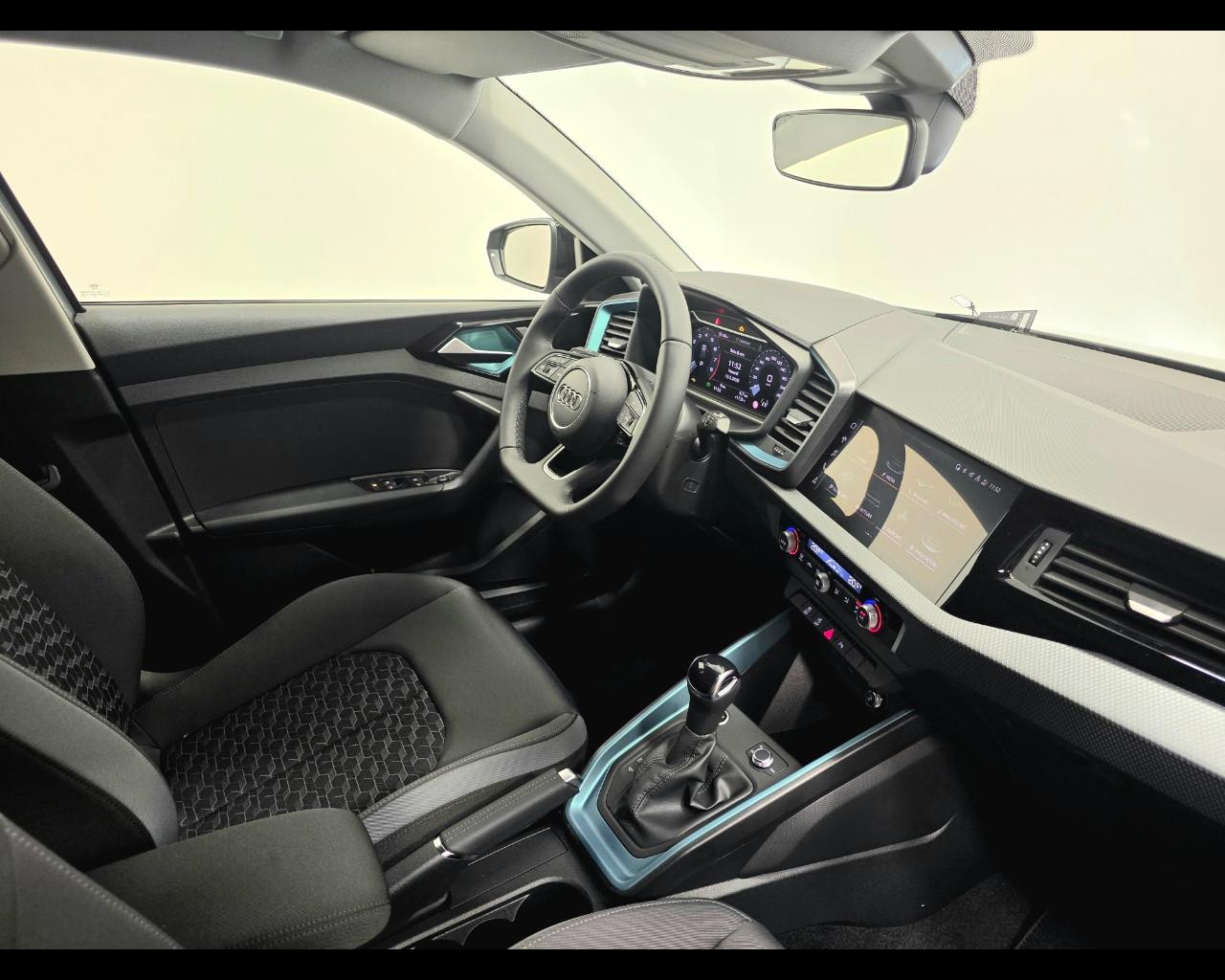 AUDI A1 ALLSTREET 30 TFSI S-TRONIC IDENTITY CONTRAST