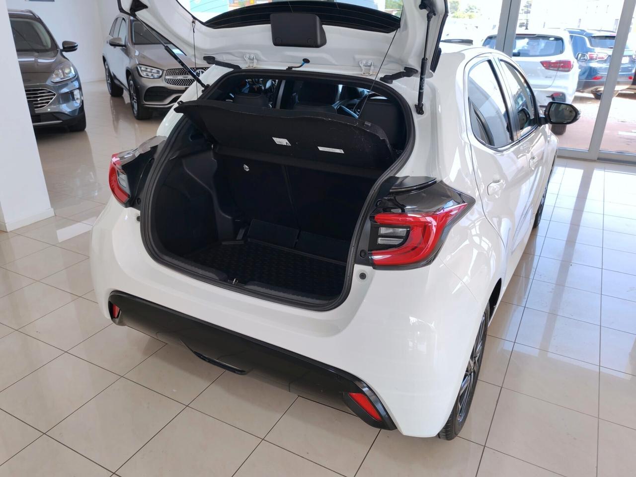 Toyota Yaris 1.5 Hybrid Lounge 2021
