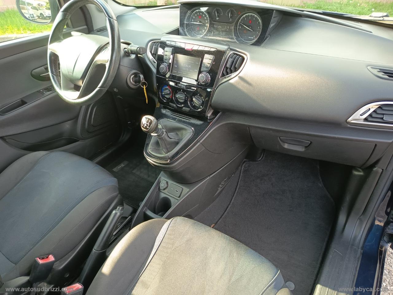 LANCIA Ypsilon 1.2 69 CV 5p. S&S Gold