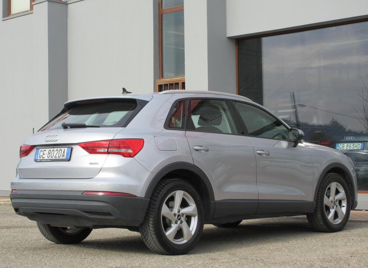 Audi Q3 35 2.0 tdi Business quattro s-tronic