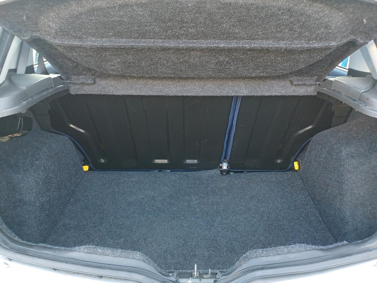 Fiat Punto 1.2 8 v Elx solo 90000 km