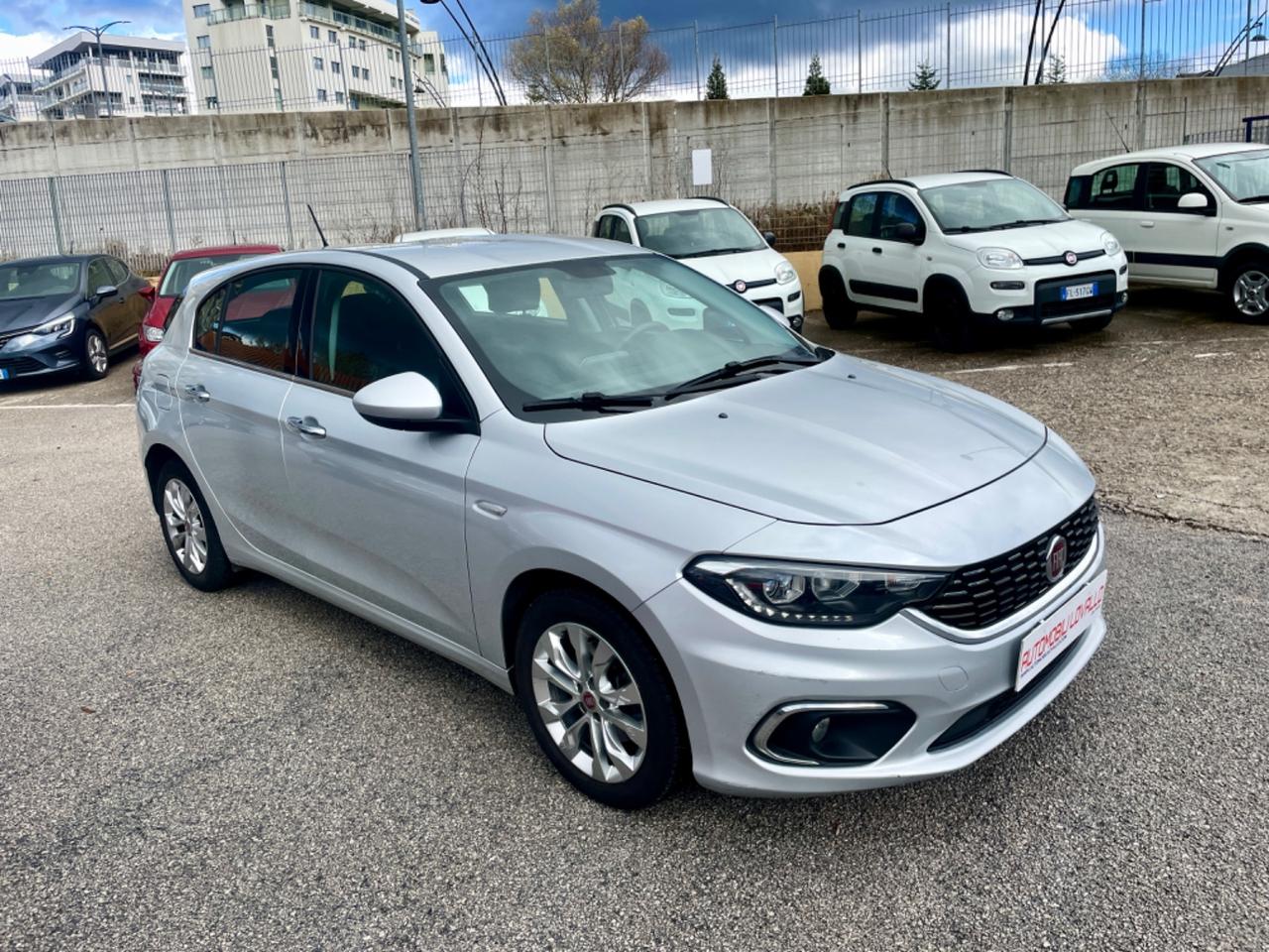 Fiat Tipo 1.3 Mjt 5P ALCANTARA-RADAR-NAVI
