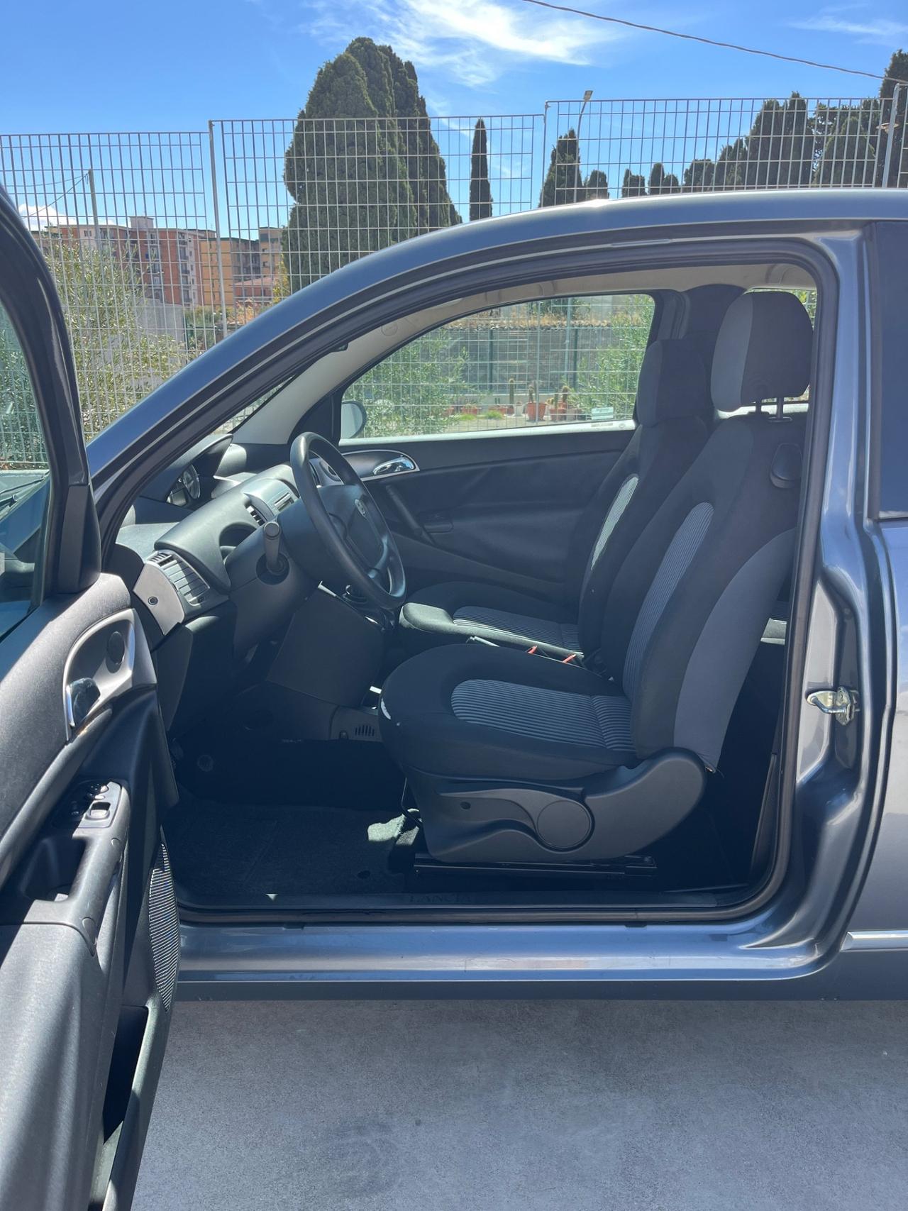 Lancia Ypsilon 1.2 Oro Giallo