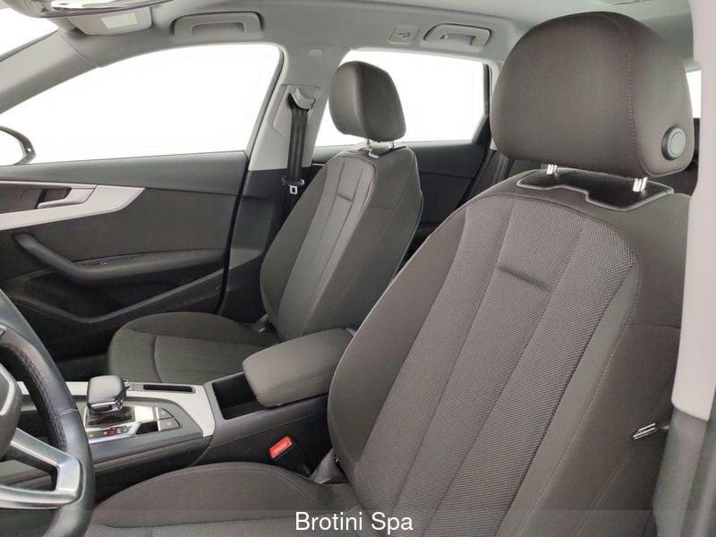 Audi A4 A4 Avant 30 TDI/136 CV S tronic Business Advanced