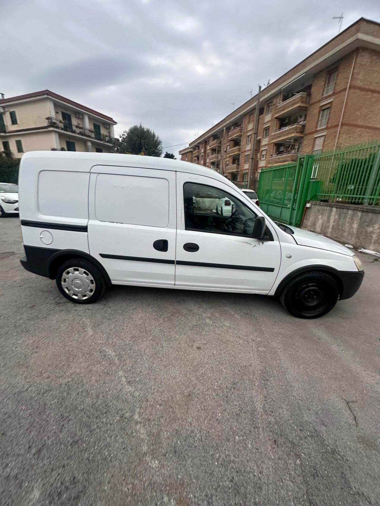 Opel Combo 13 CDTI