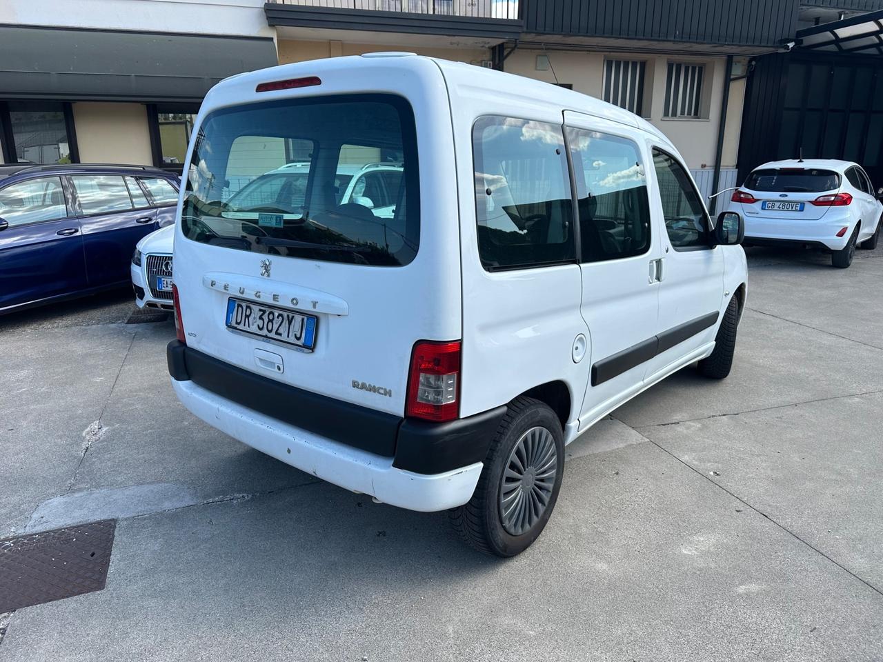 Peugeot Ranch 1.6 HDi 5p. Totem