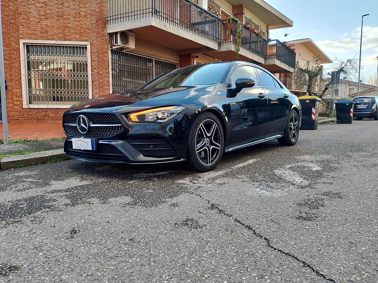 Mercedes-Benz CLA 200 Premium CLA 200 D