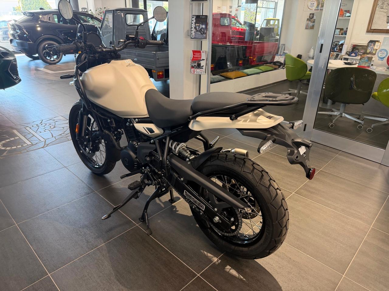 Royal Enfield Himalayan 450 Kaza Brown