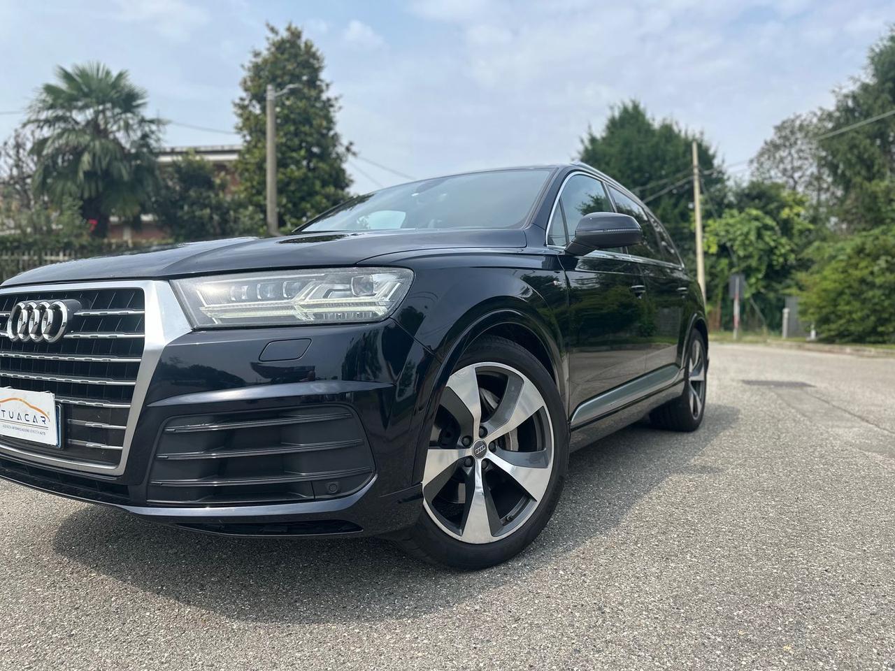 Audi Q7 S Line 3.0 TDI #5846