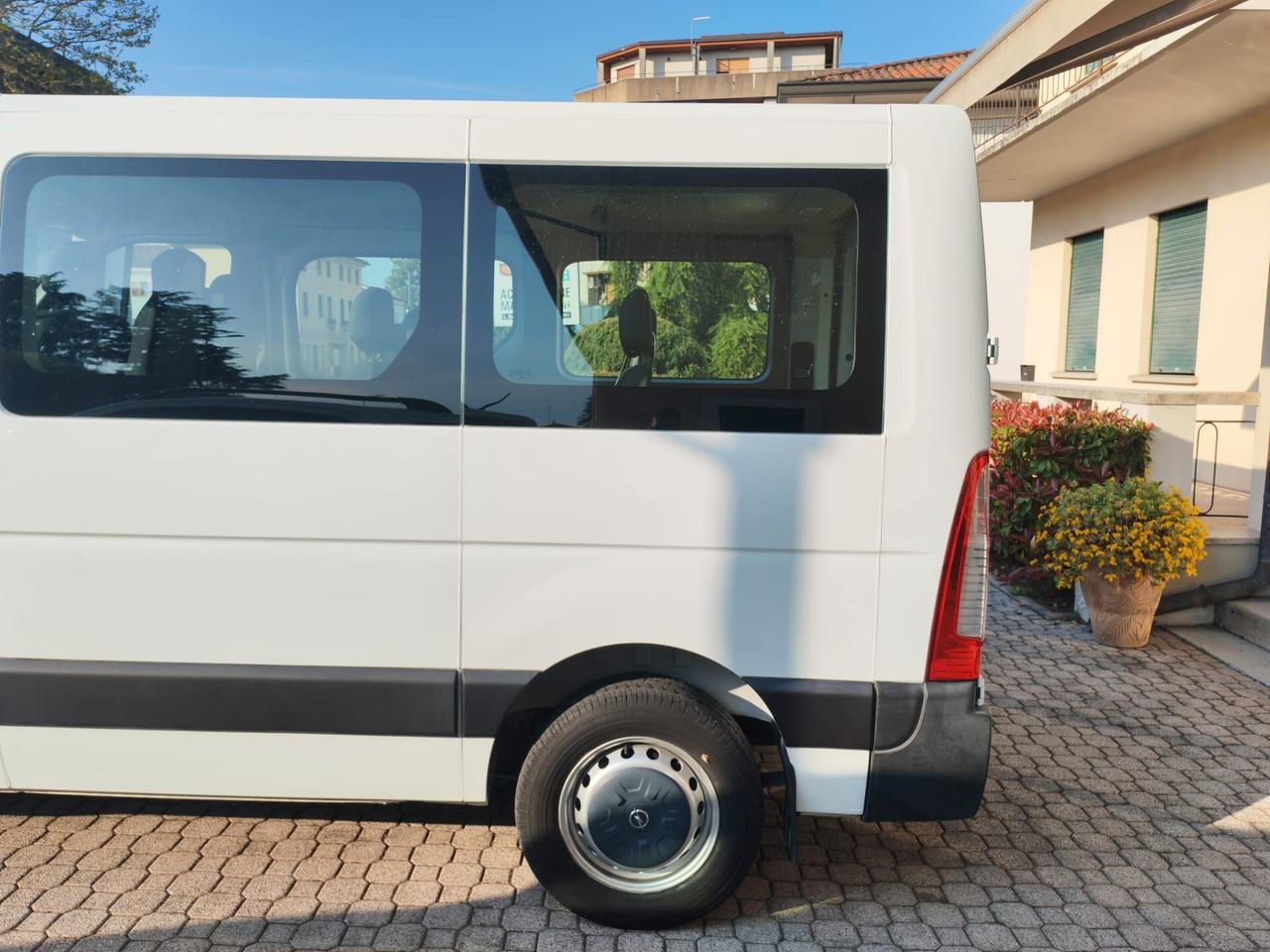 OPEL MOVANO 9 POSTI TRASPORTO PERSONE