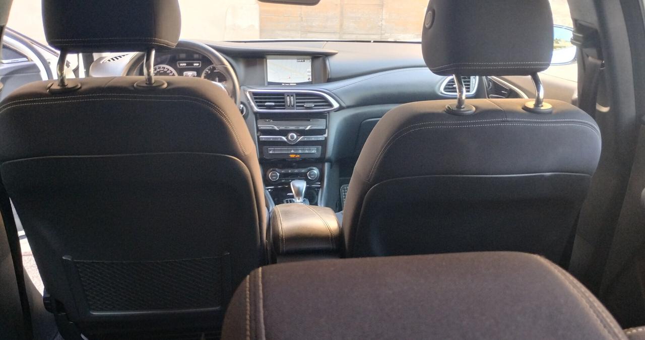 Infiniti Q30 1.5 diesel Premium