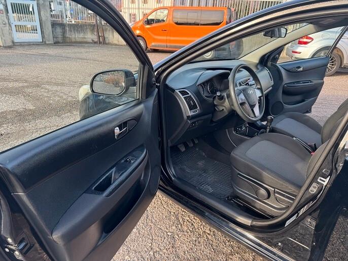 Hyundai i 20 5p 1.1 cri Sound Edition