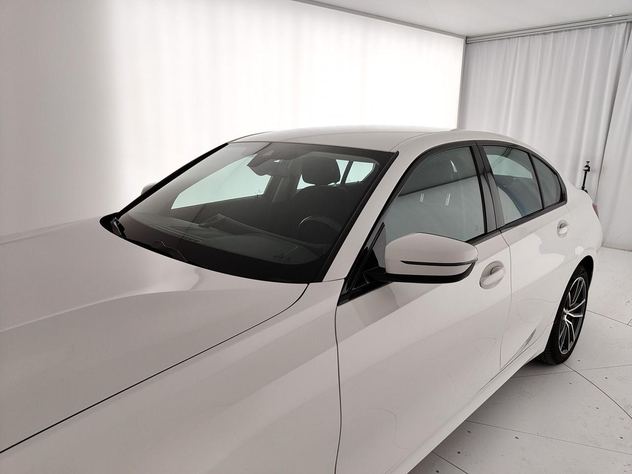 Bmw 318D 48V BUSINESS ADVANTAGE AUTO