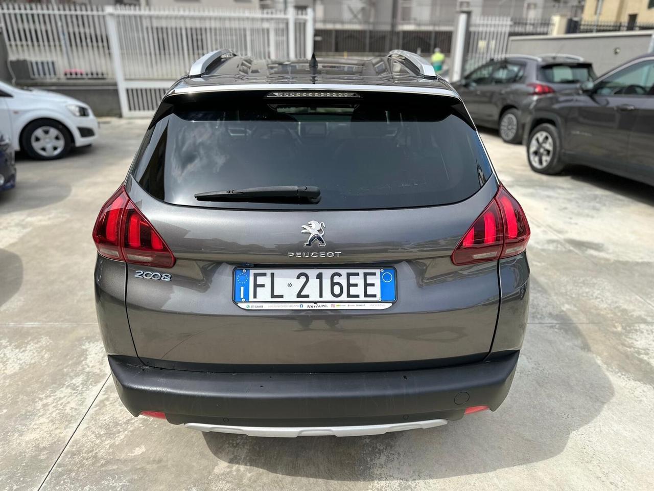 Peugeot 2008 BlueHDi 100 S&S Black Matt