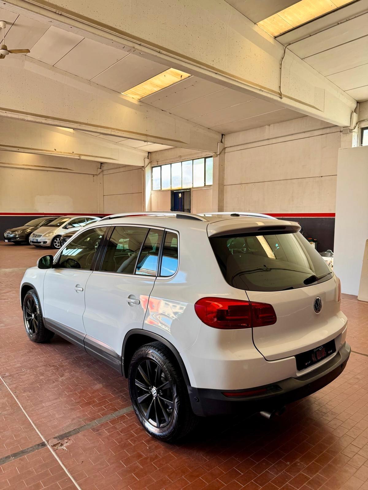 Volkswagen Tiguan 2.0 TDI 110 CV Cross BlueMotion Technology