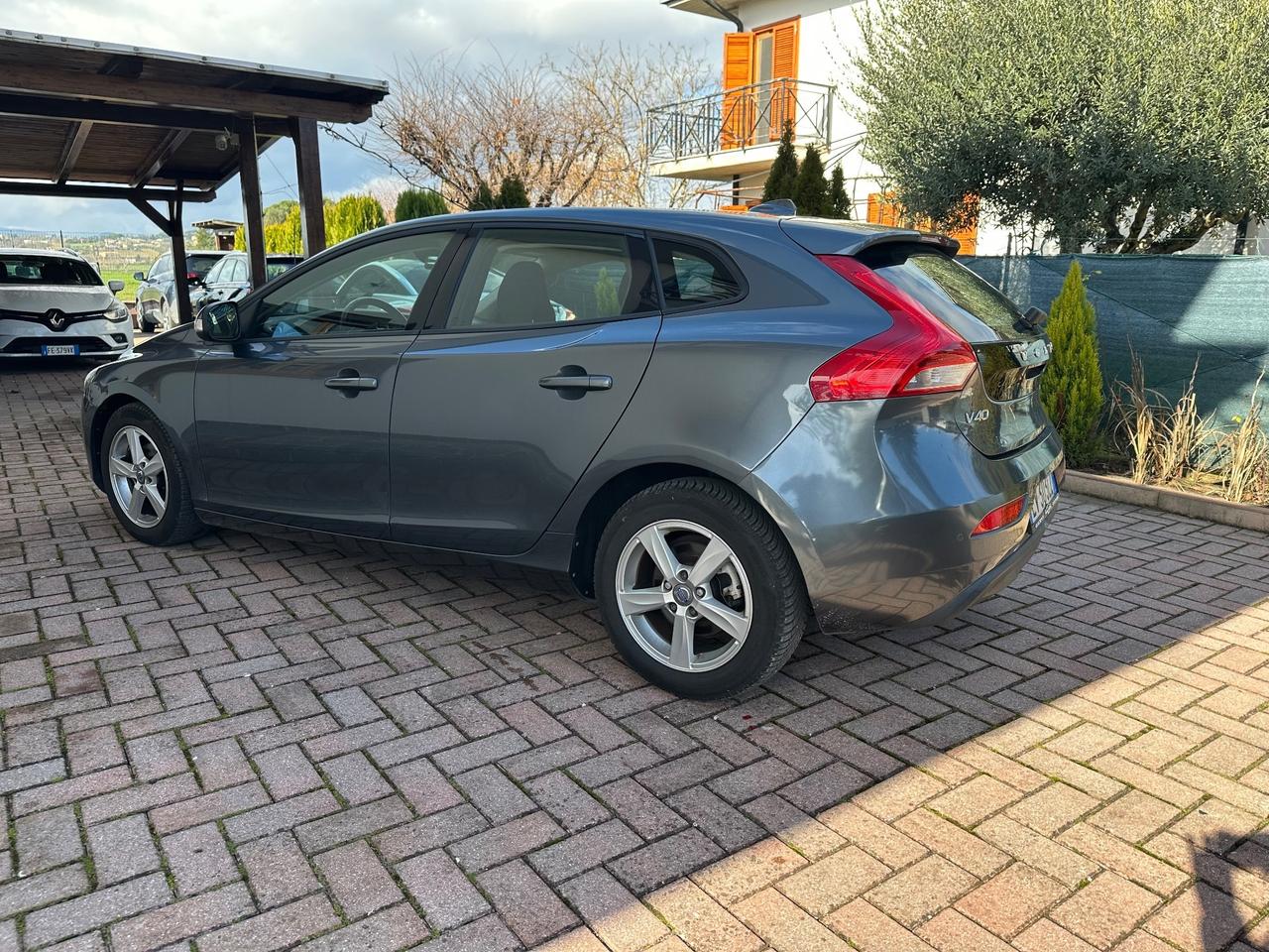 Volvo V40 D2 1.6 Summum