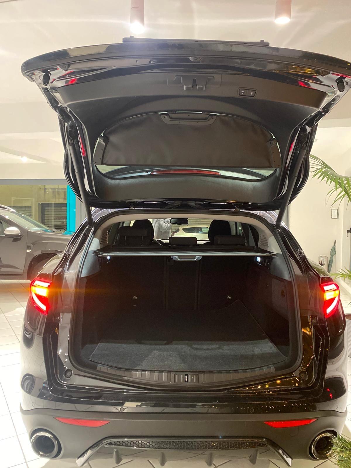 Alfa Romeo Stelvio 2.2 Turbodiesel 190 CV AT8 Q4 Business