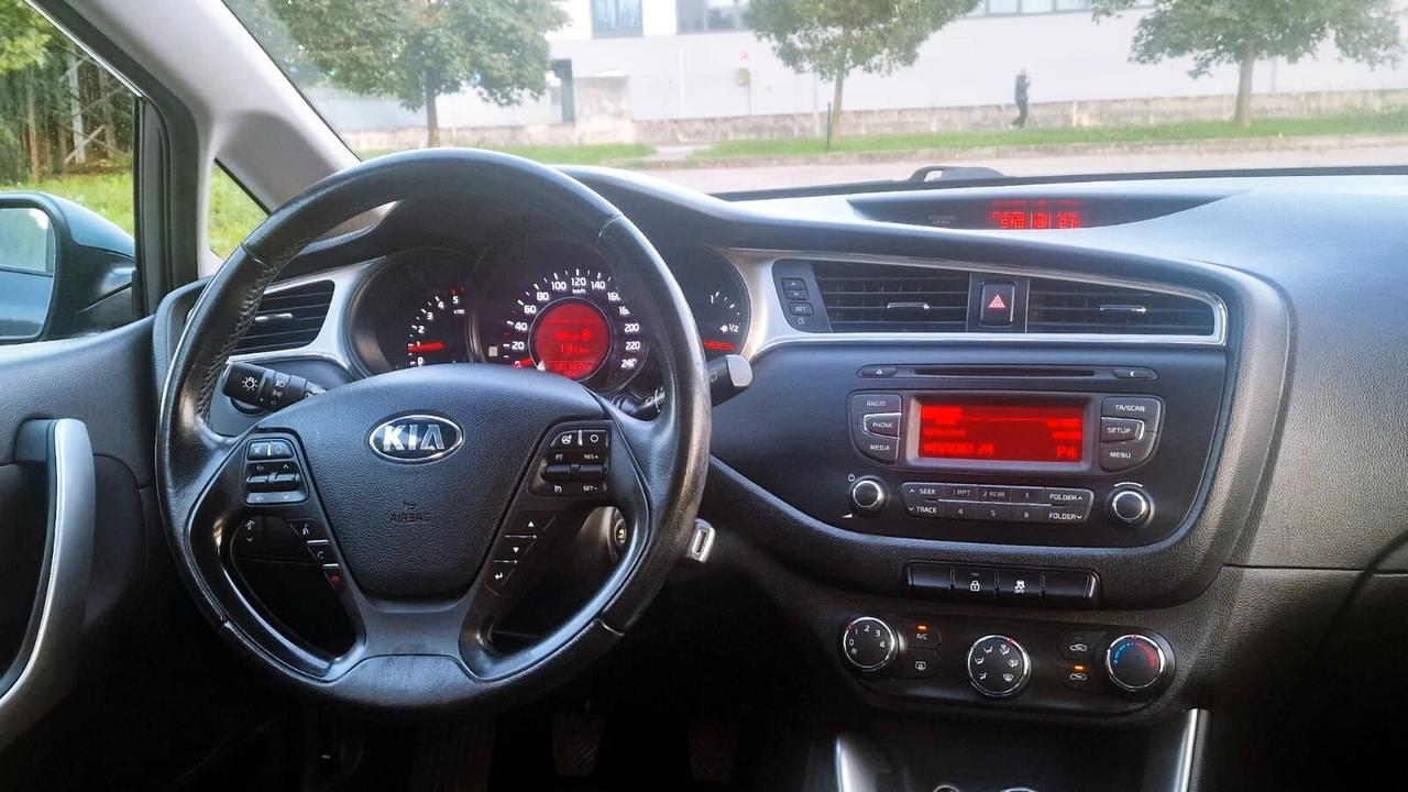 Kia Ceed cee'd 1.6 CRDi 110CV 5 porte