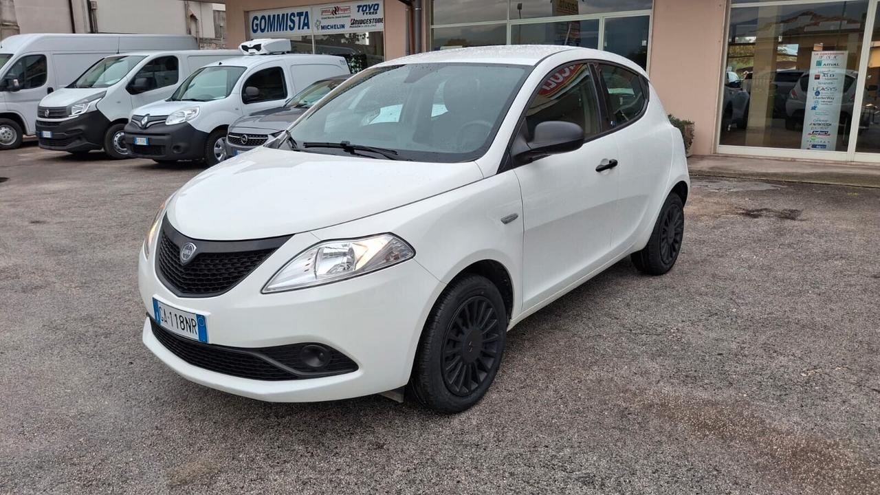 Lancia Ypsilon 1.2 69 CV Elefantino Blu(ecobonus)