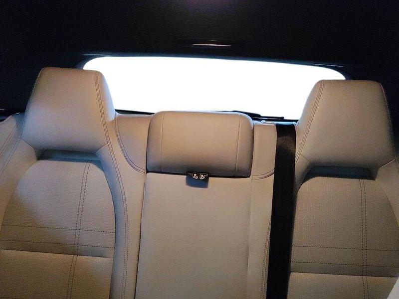Mercedes-Benz Classe A A 180 d Premium auto my16