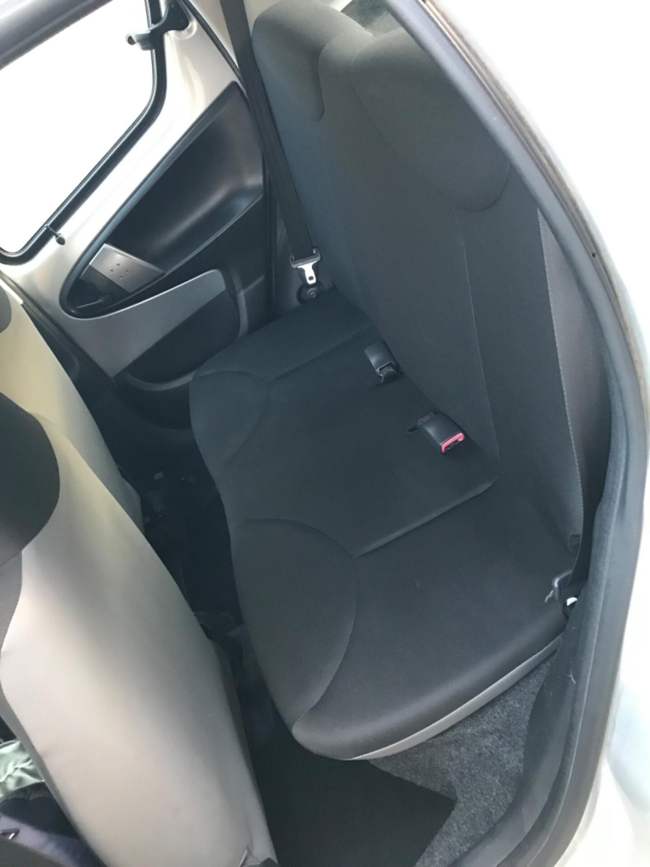 Toyota Aygo 1.0 12V VVT-i 5 porte Active Connect