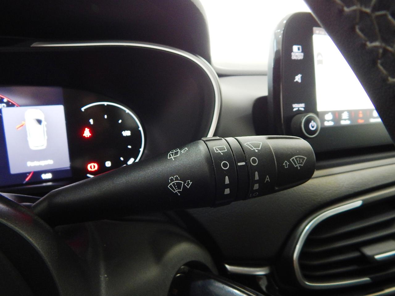 Fiat Tipo 5p 1.6 mjt Cross S&S NAVI-PARK-RADAR-LED
