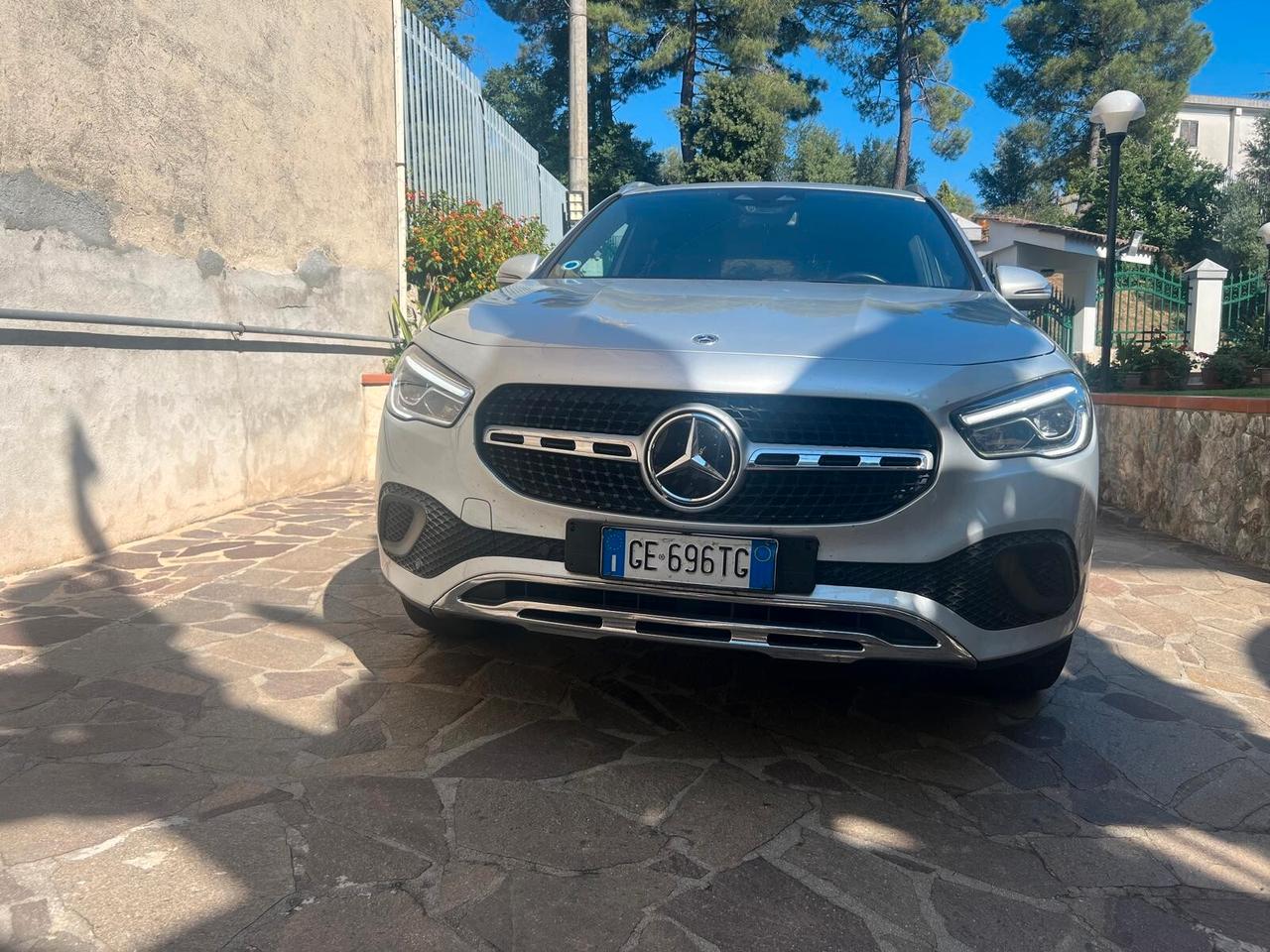 Mercedes-benz GLA 200 d Automatic Sport-1Proprietario-Interni Sportivi-