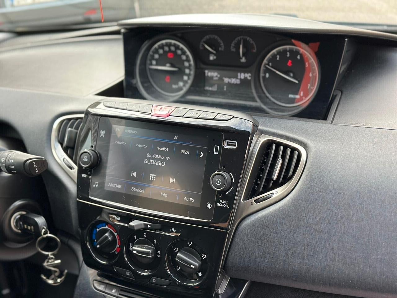 Lancia Ypsilon 1.2 69 CV 5 porte GPL Ecochic Gold