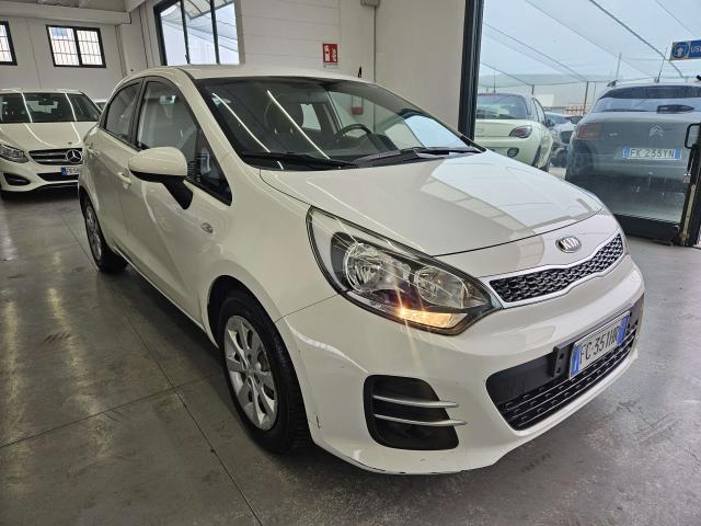 Kia Rio Rio III 2011 5p 1.1 crdi Active EURO 6