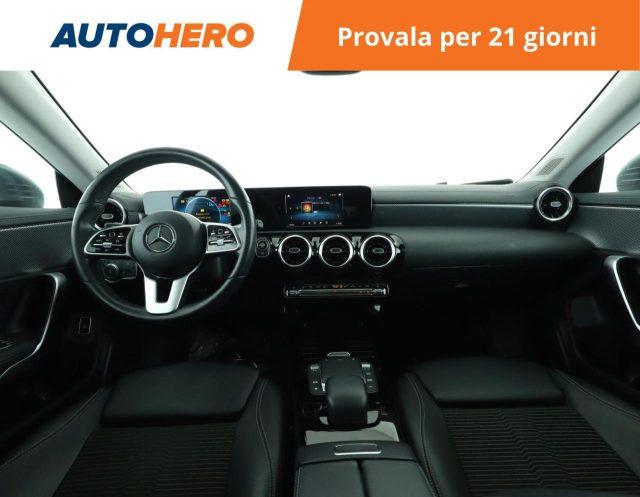 MERCEDES-BENZ CLA 180 Automatic Shooting Brake Sport