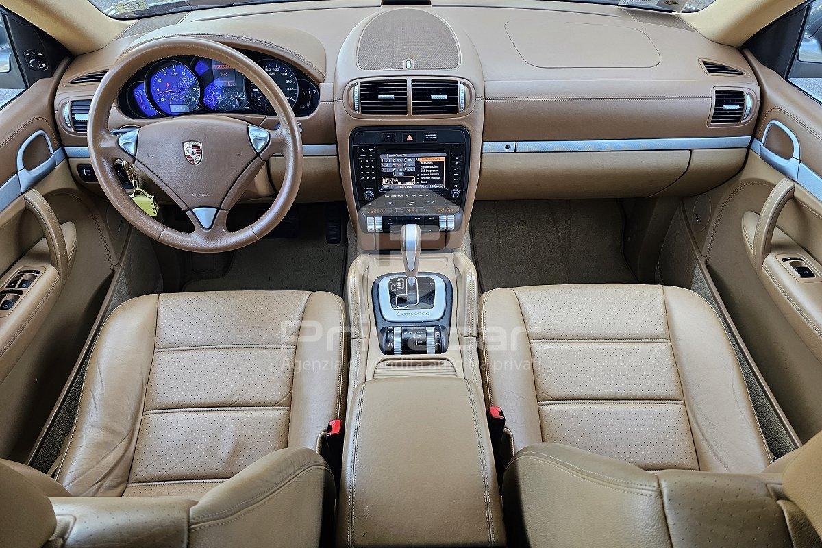 PORSCHE Cayenne 3.6