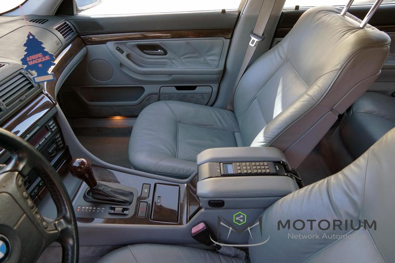 BMW 740 iL E38 V8 286CV LUNGA - 1994 - ISCRITTA ASI