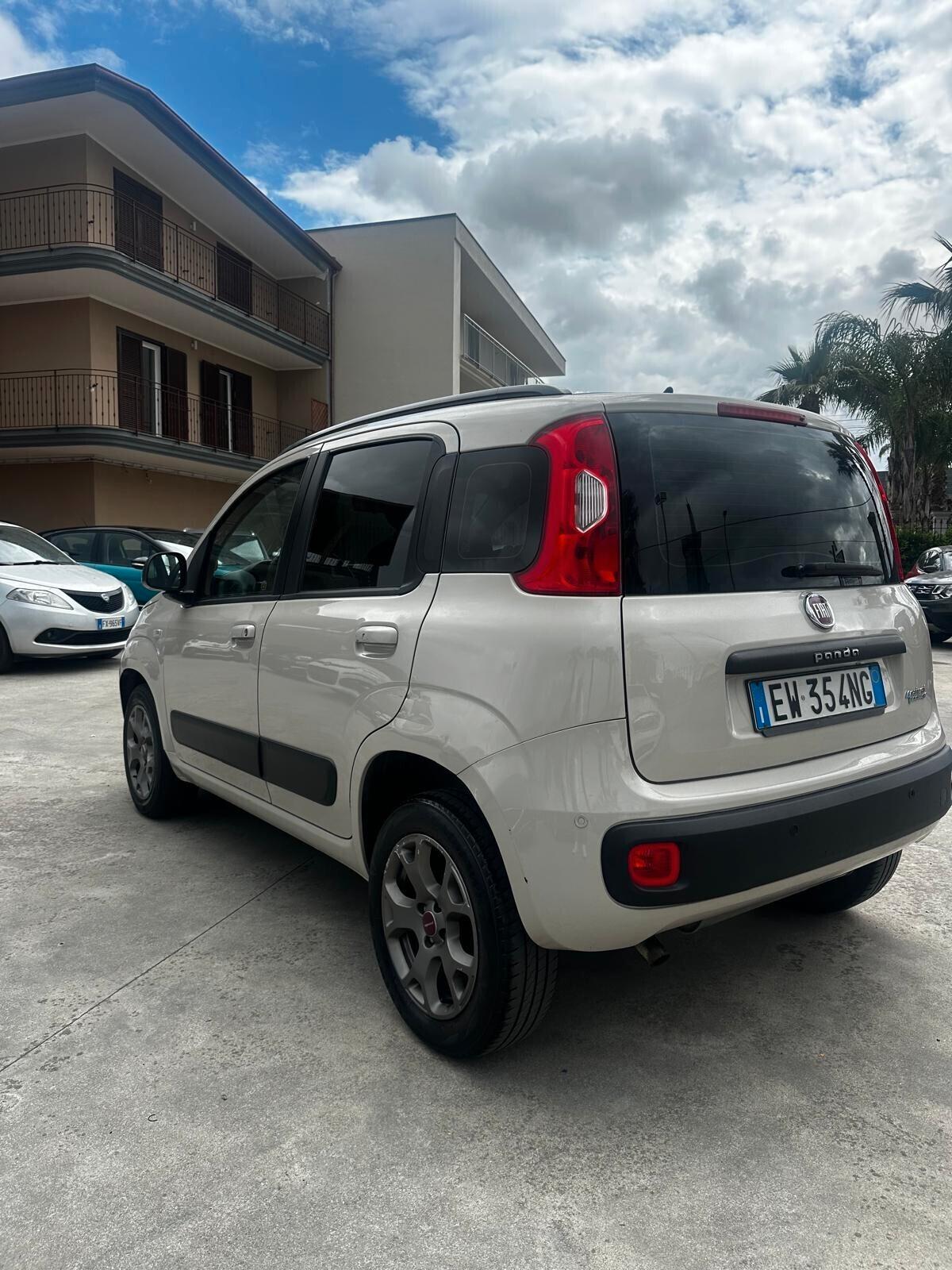 Fiat Panda 0.9 TwinAir Turbo Natural Power Lounge