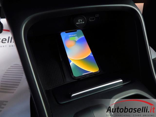 VOLVO XC40 B3 2.000 MHEV 163CV CORE AUTOMATICA NAVIGATORE