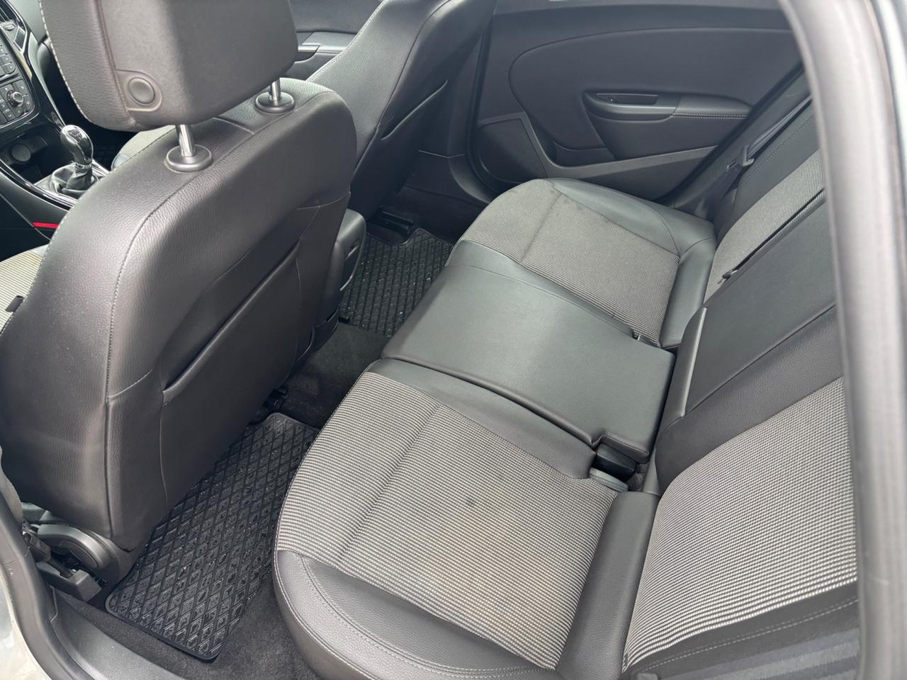 Opel Astra 1.6 CDTI EcoFLEX Cosmo
