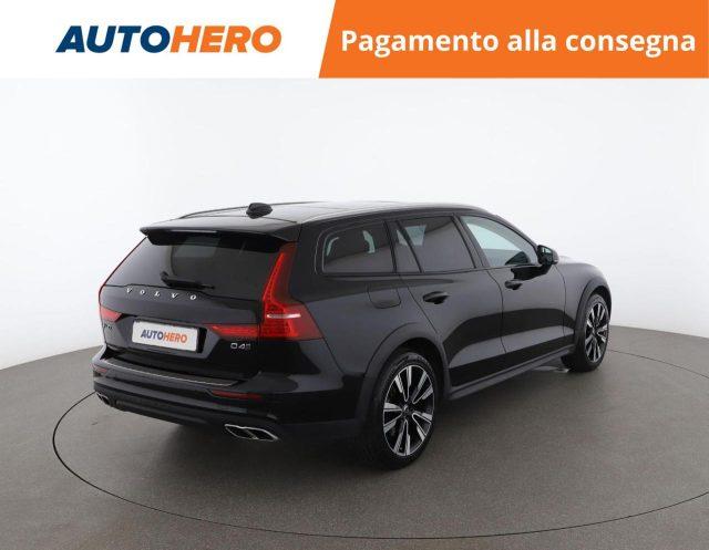 VOLVO V60 Cross Country D4 AWD Geartronic Business Plus