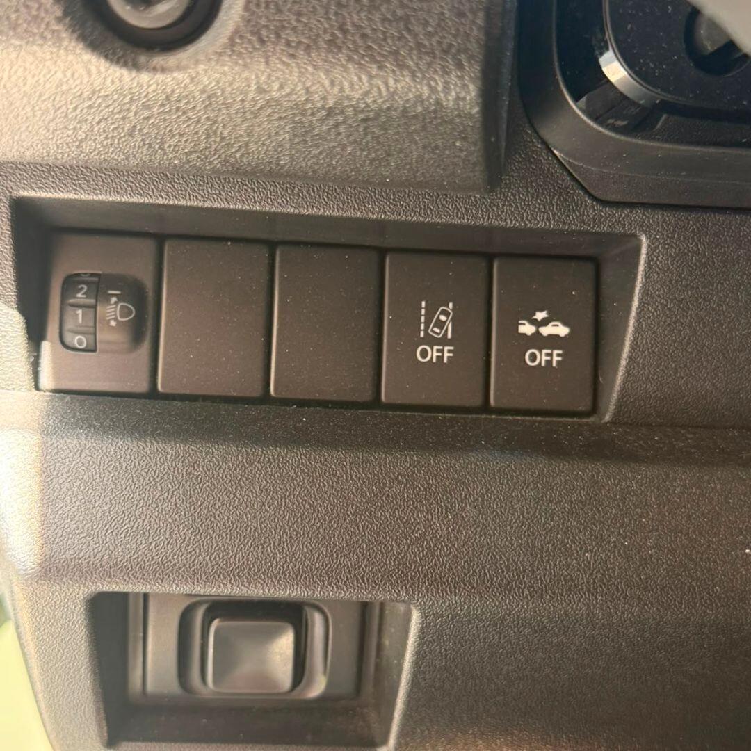 Suzuki Jimny 1.5 5MT PRO - 102CV