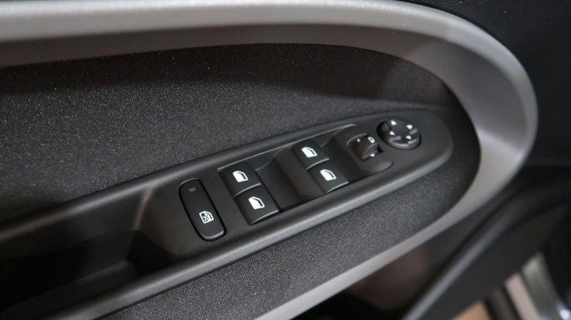 Jeep Avenger e-Hybrid 1.2 MHEV e-Hybrid Turbo Longitude