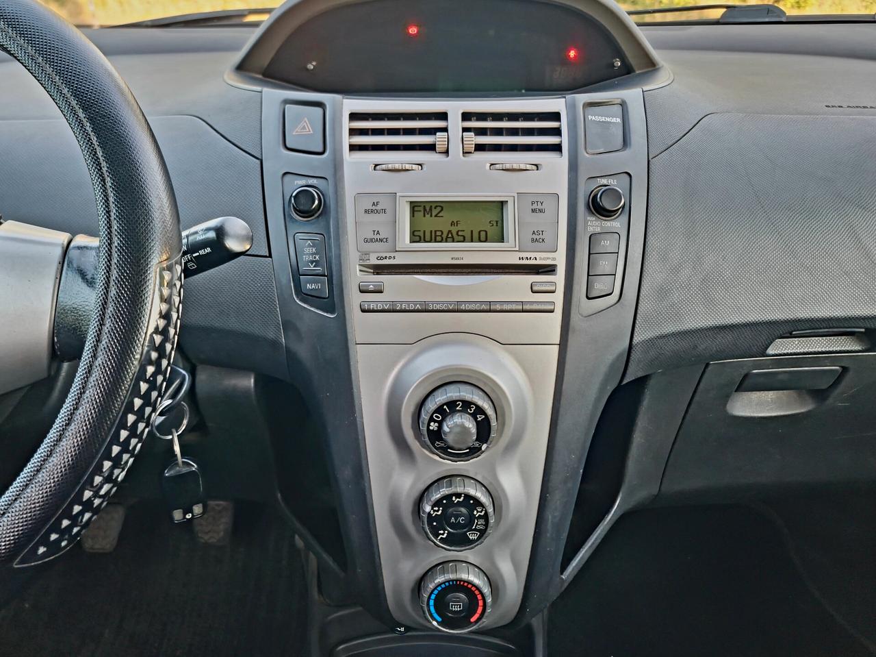 Toyota Yaris 1.3 5 porte Navi 2008-E4 Manuale NEO