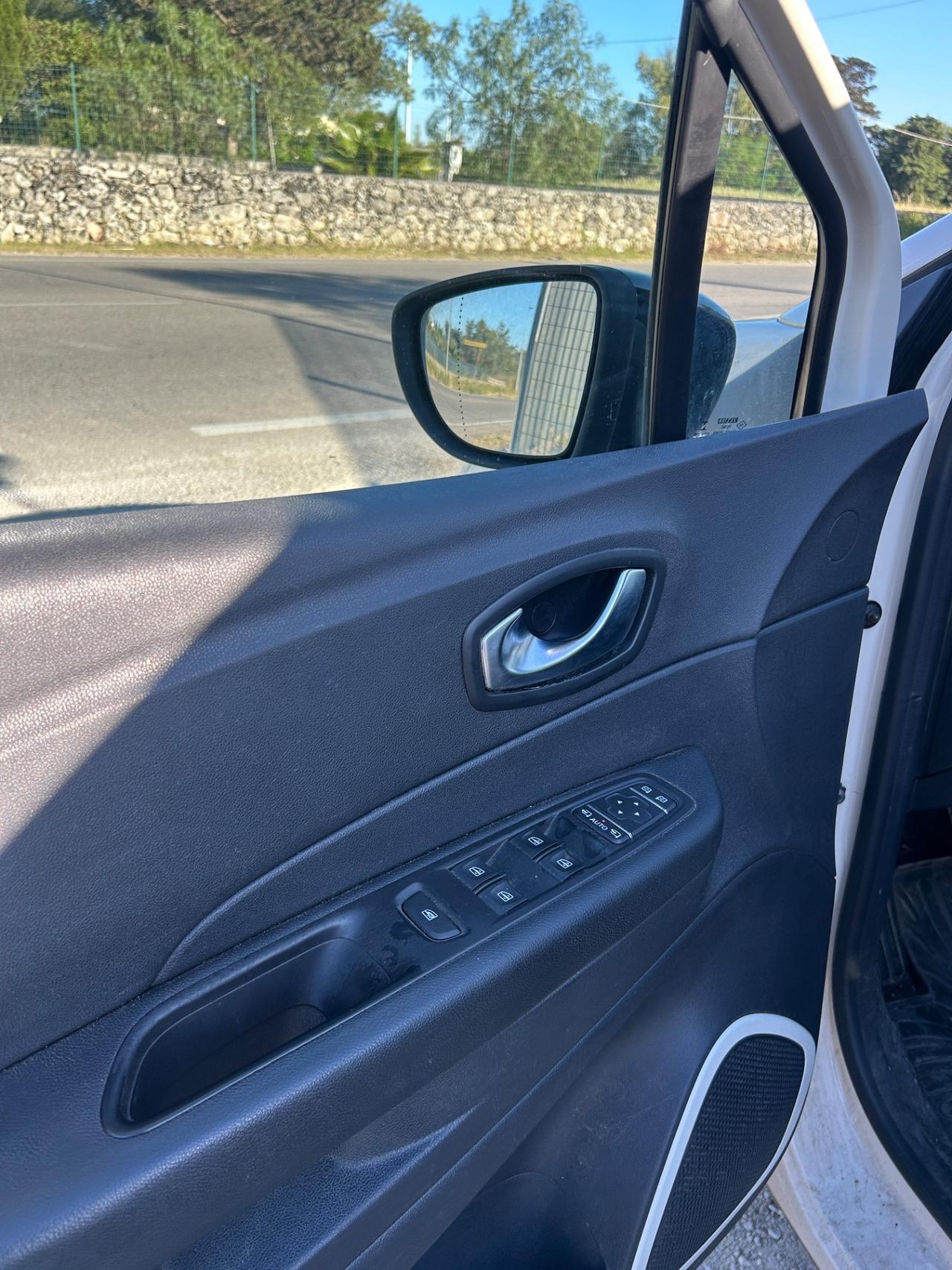 Renault Captur 1.5 90 CV MOD.2019/NAVI