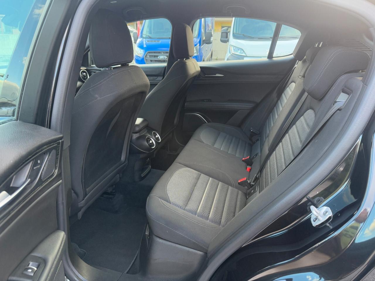 Alfa Romeo Stelvio 2.2 Turbodiesel 160 CV AT8 RWD Super Business