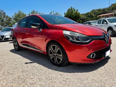 RENAULT CLIO 1.5 DCI - 2012
