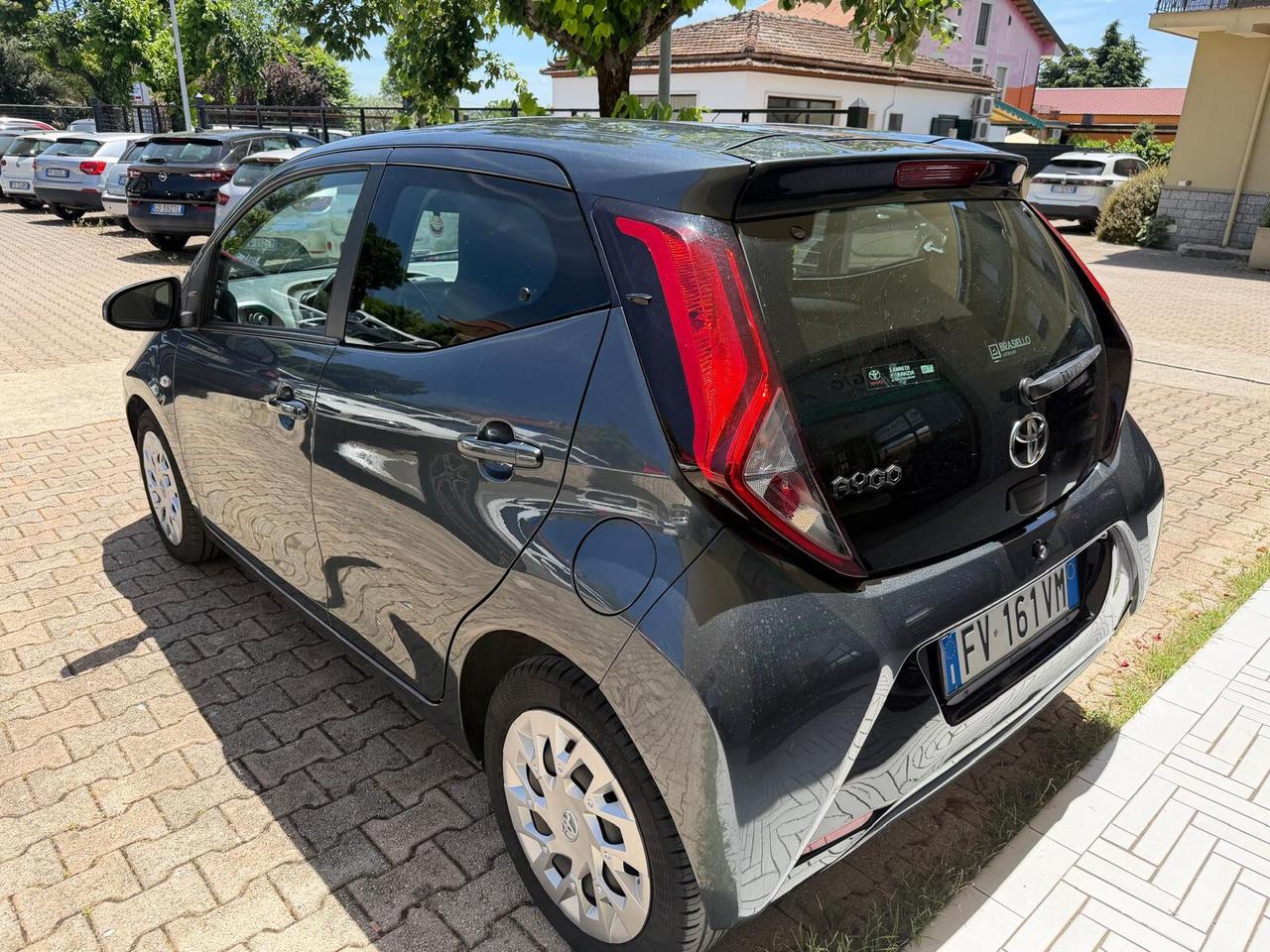 Toyota Aygo 1.0 VVT-i 72 CV 5 porte x-cool MMT