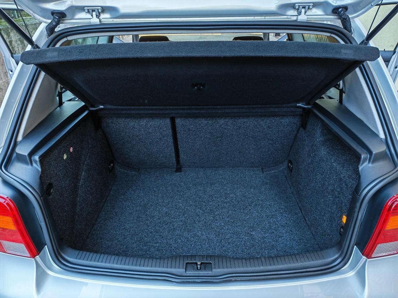 Volkswagen Golf 1.6 BENZINA 100cv / 86.000km / Unipro