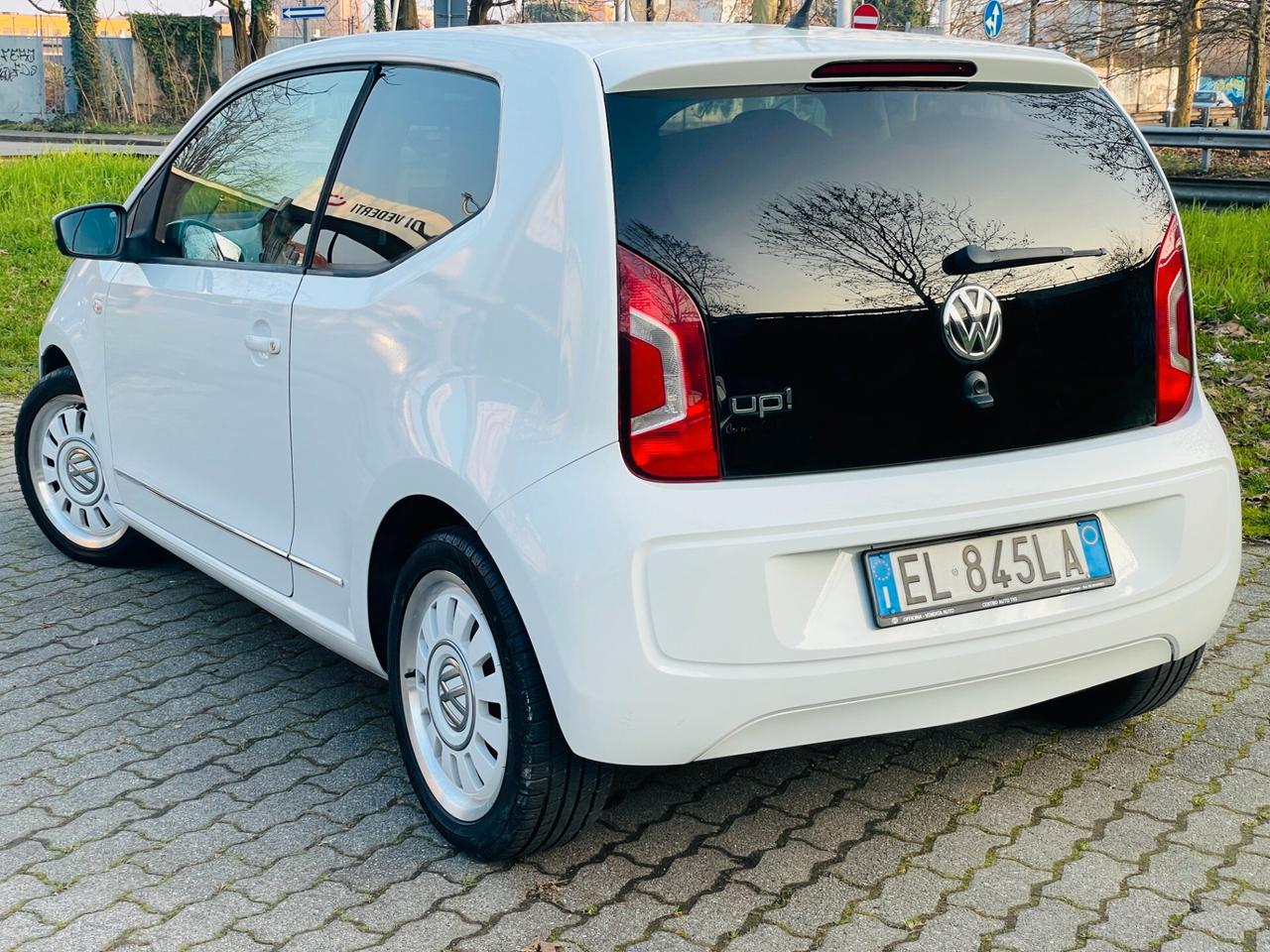 Volkswagen up! 1.0 75 CV 3p. high