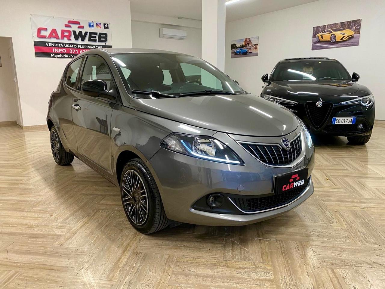 LANCIA YPSILON 70CV S&S HYBRID Gold 2022
