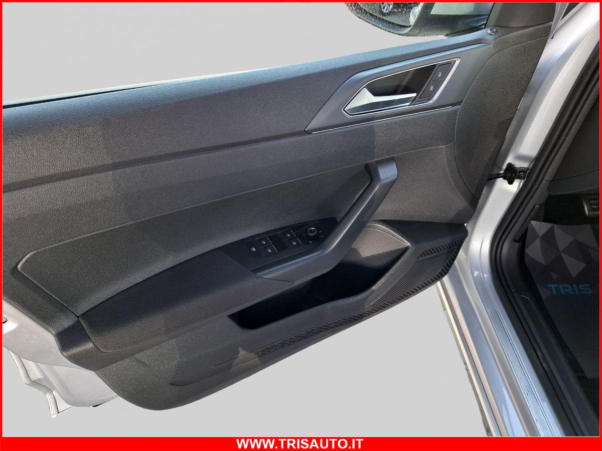 VOLKSWAGEN Taigo 1.0 TSI R-line NEOPATENTATI (TETTO APRIBILE)